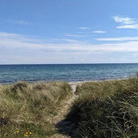 6 Person In Vaeggerlose-by Traum *