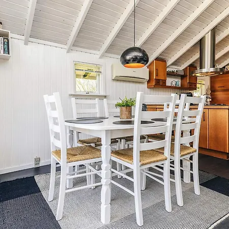 別荘 6 Person In Vaeggerlose-by Traum Bøtø By